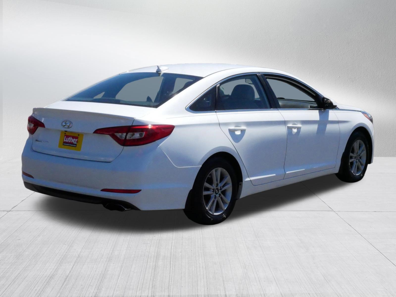 Used 2016 Hyundai Sonata SE FWD image 7