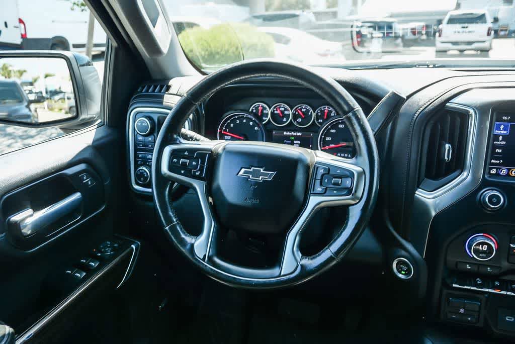 Used 2020 Chevrolet Silverado 1500 LT Trail Boss AWD/4WD image 15