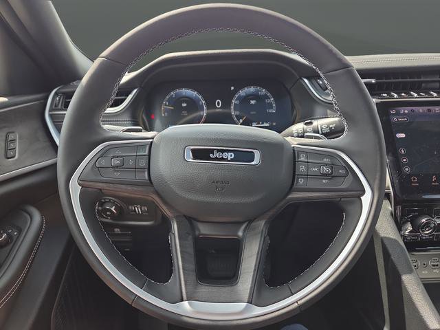 New 2025 Jeep Grand Cherokee L Limited w/ Luxury Tech Group II image 17