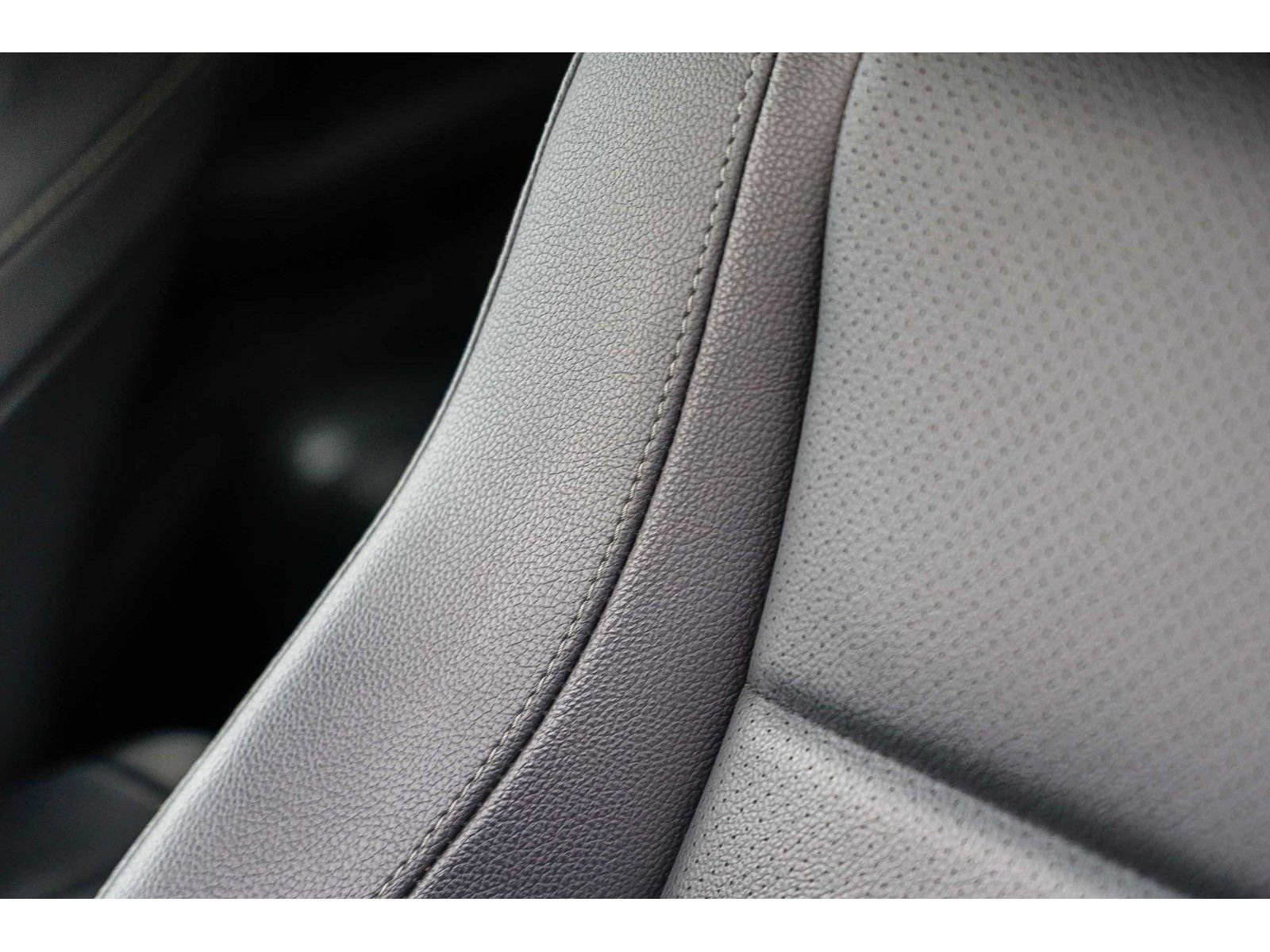 Used 2023 Mercedes-Benz GLS 450 4MATIC image 26