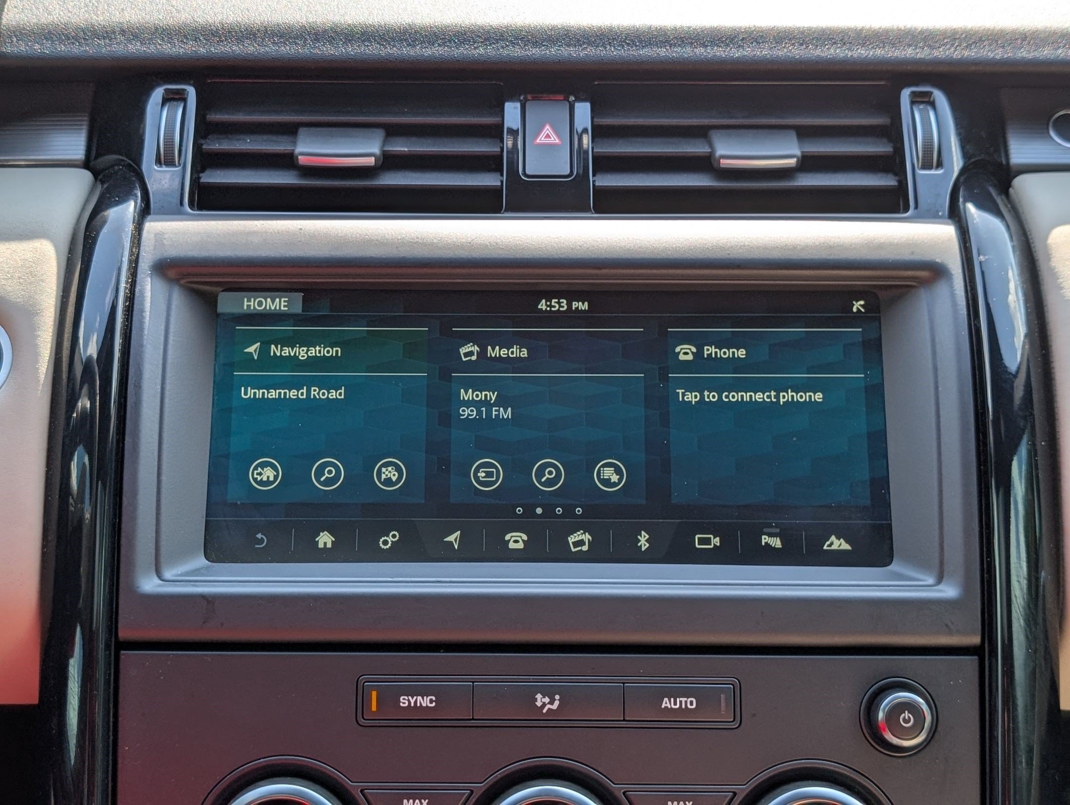 Used 2018 Land Rover Discovery SE AWD/4WD image 22