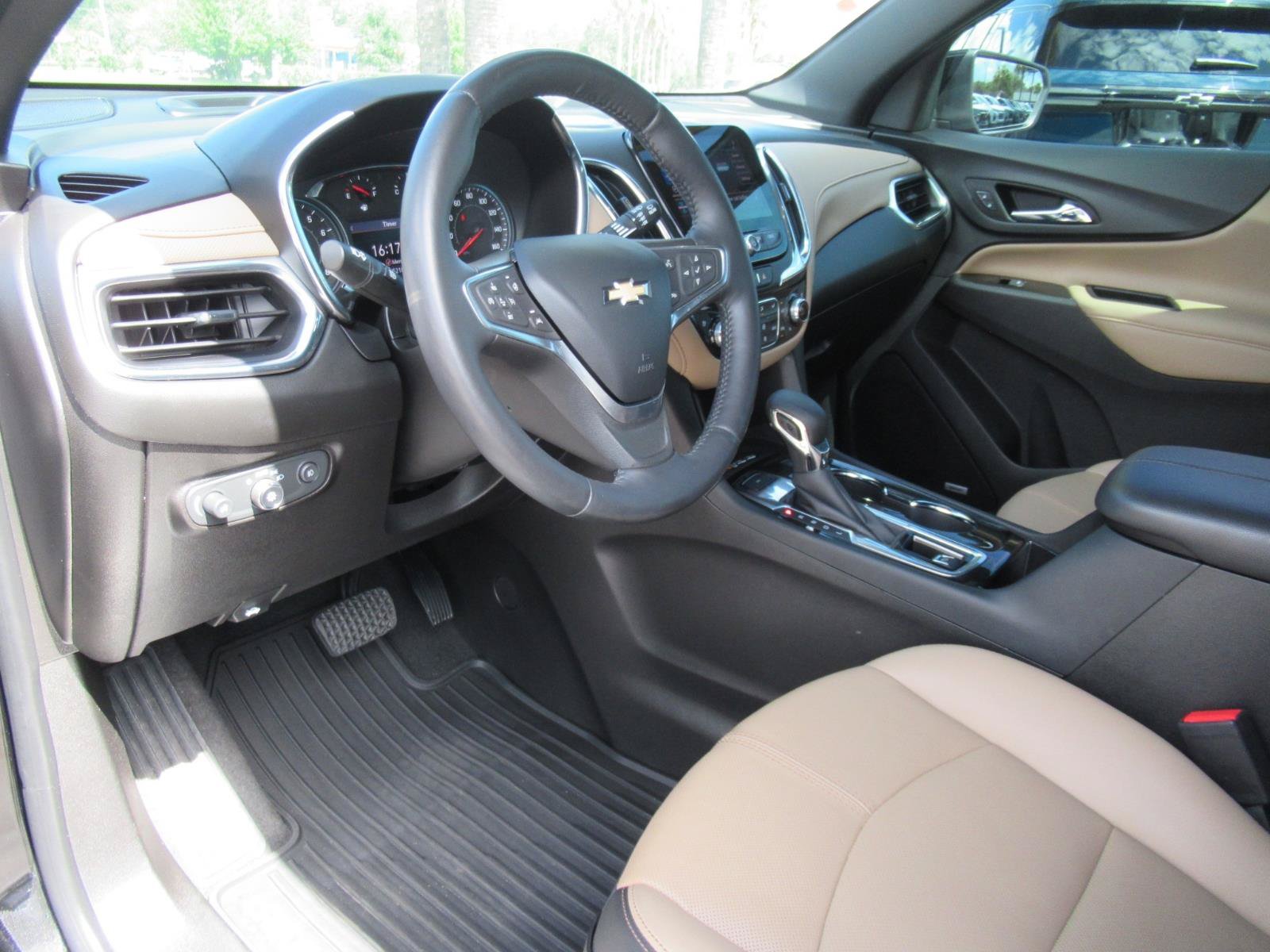 Used 2022 Chevrolet Equinox Premier AWD/4WD image 19