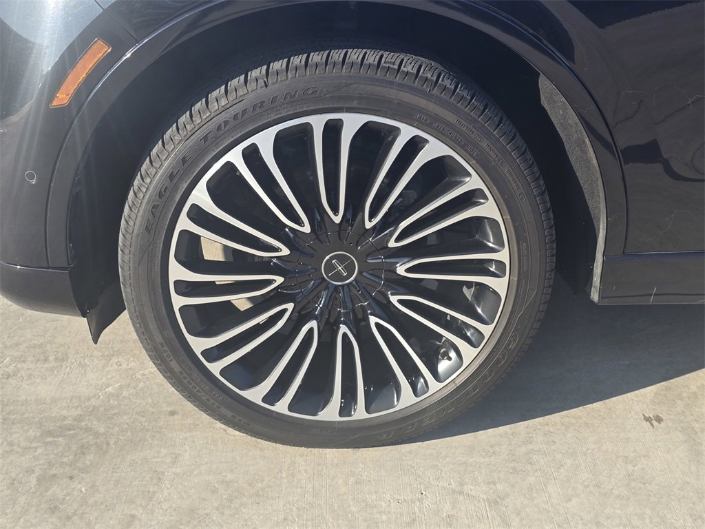 Used 2023 Lincoln Aviator Black Label image 10