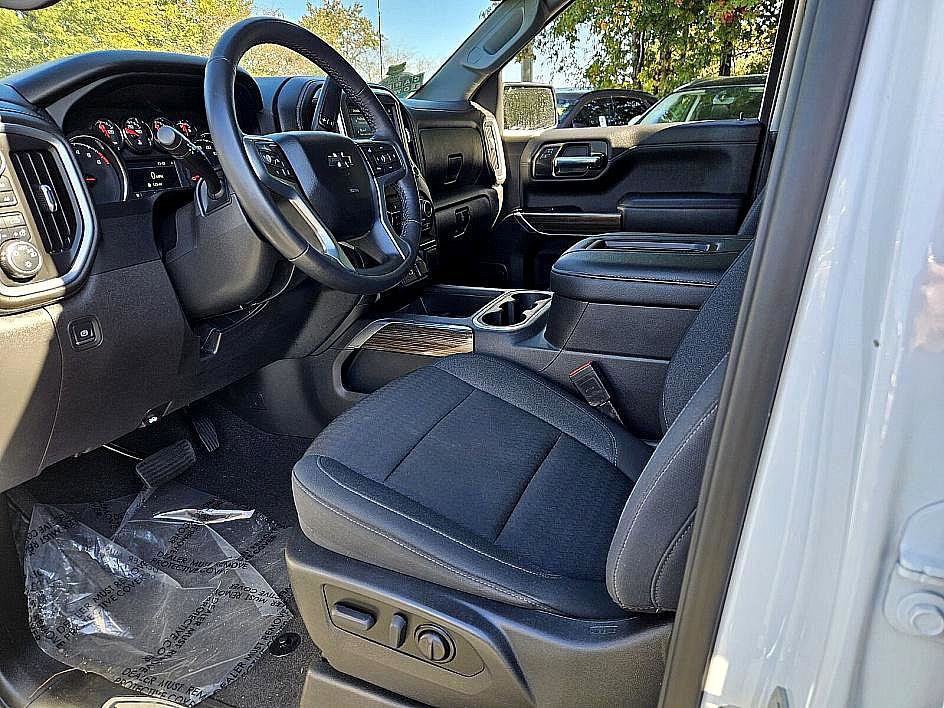 Used 2022 Chevrolet Silverado 1500 RST image 7