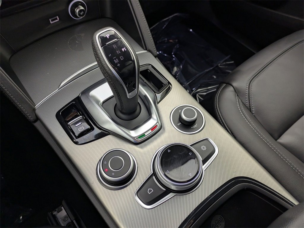 New 2025 Alfa Romeo Stelvio Sprint image 26
