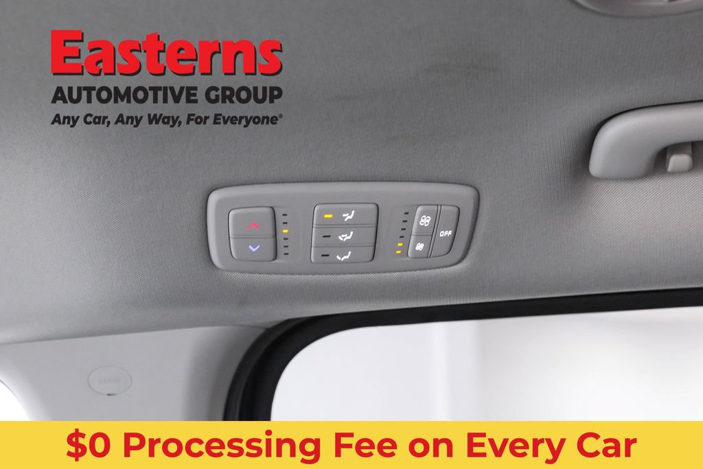 Used 2024 Kia Carnival LX FWD image 23