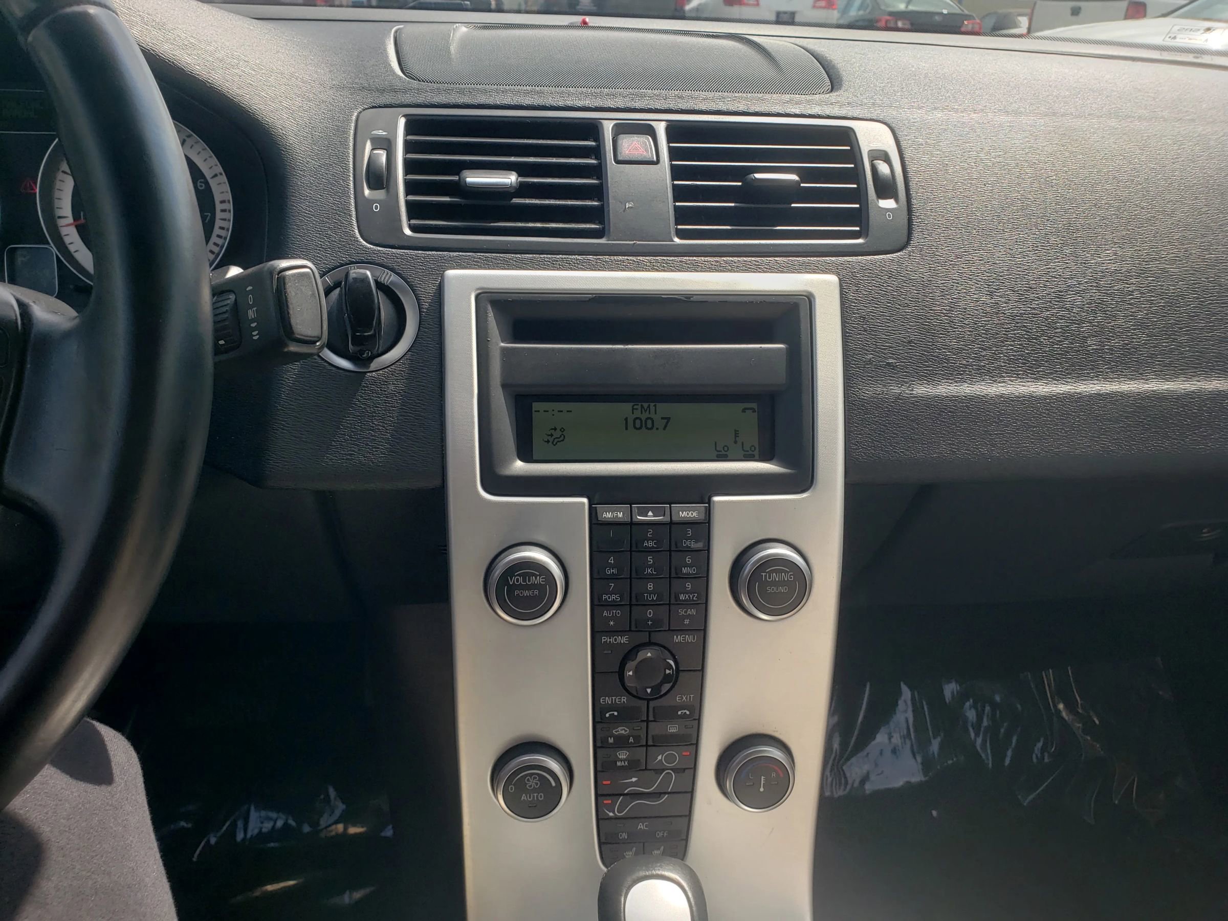 Used 2013 Volvo C70 T5 image 12