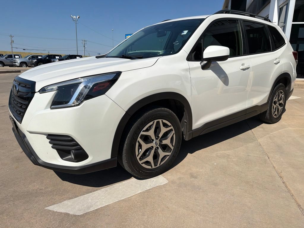 Used 2022 Subaru Forester Premium AWD/4WD image 8