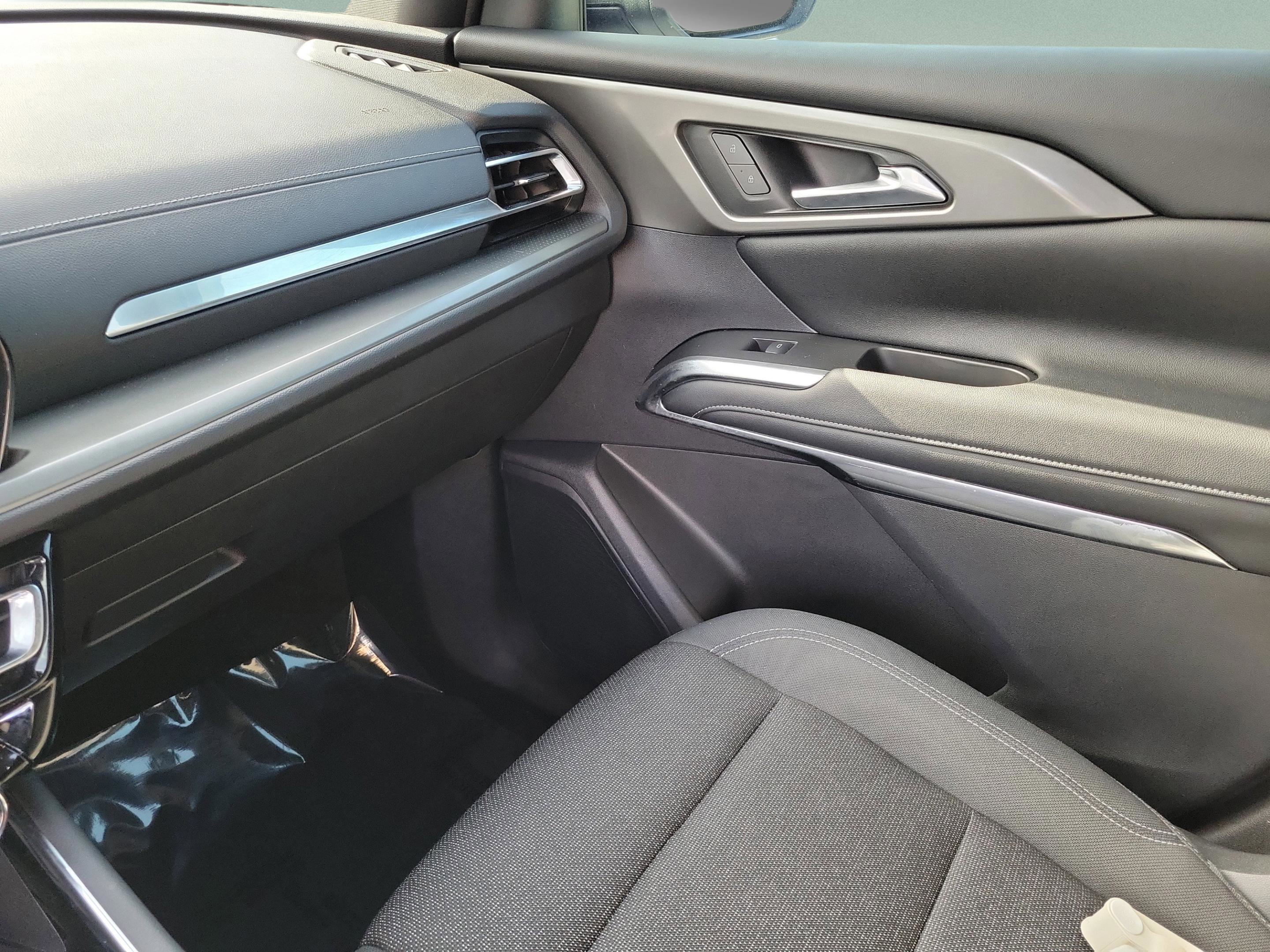 Used 2024 Chevrolet Traverse LT FWD image 13