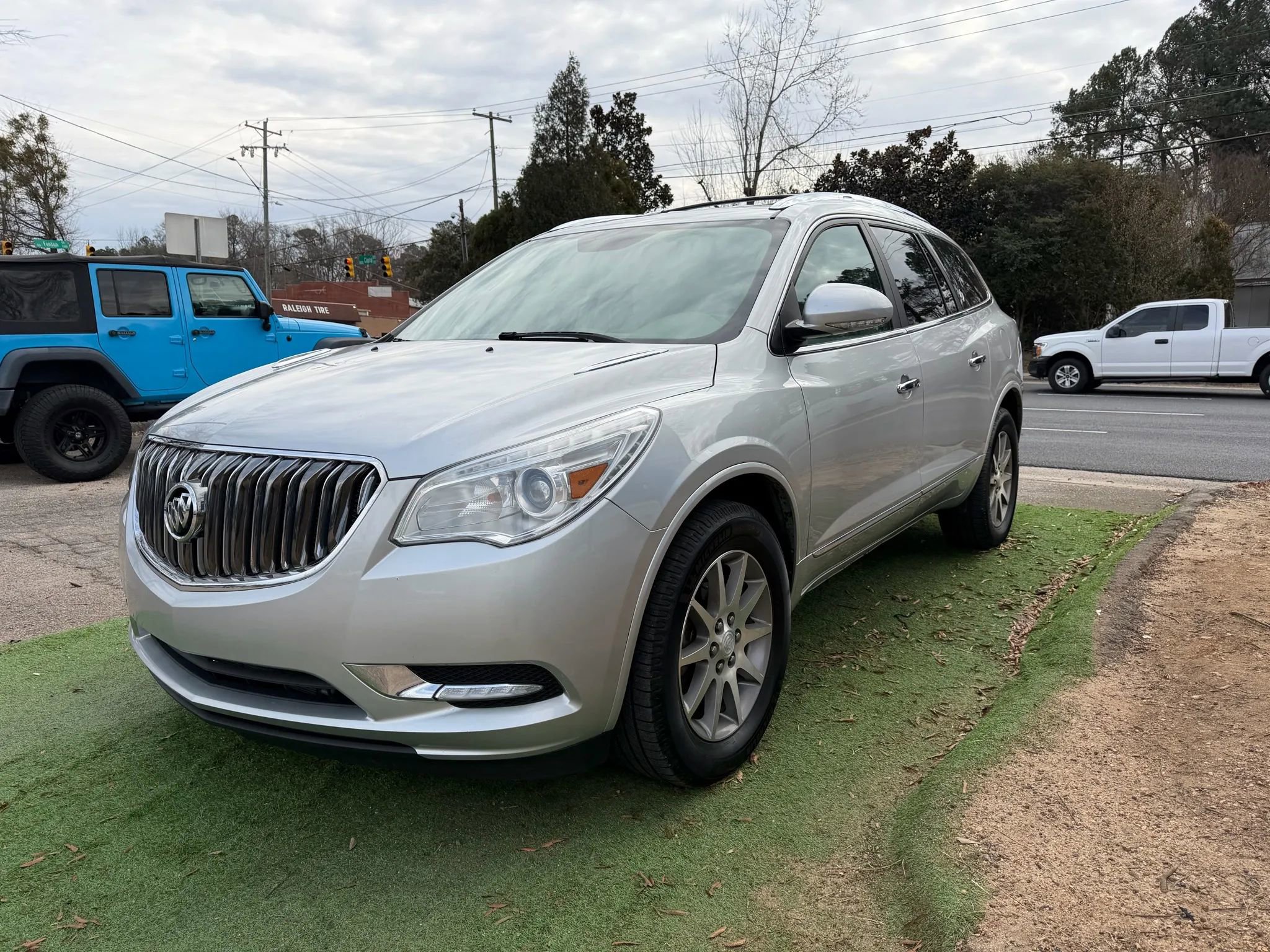 Used 2017 Buick Enclave Leather w/ Trailering Package image 7