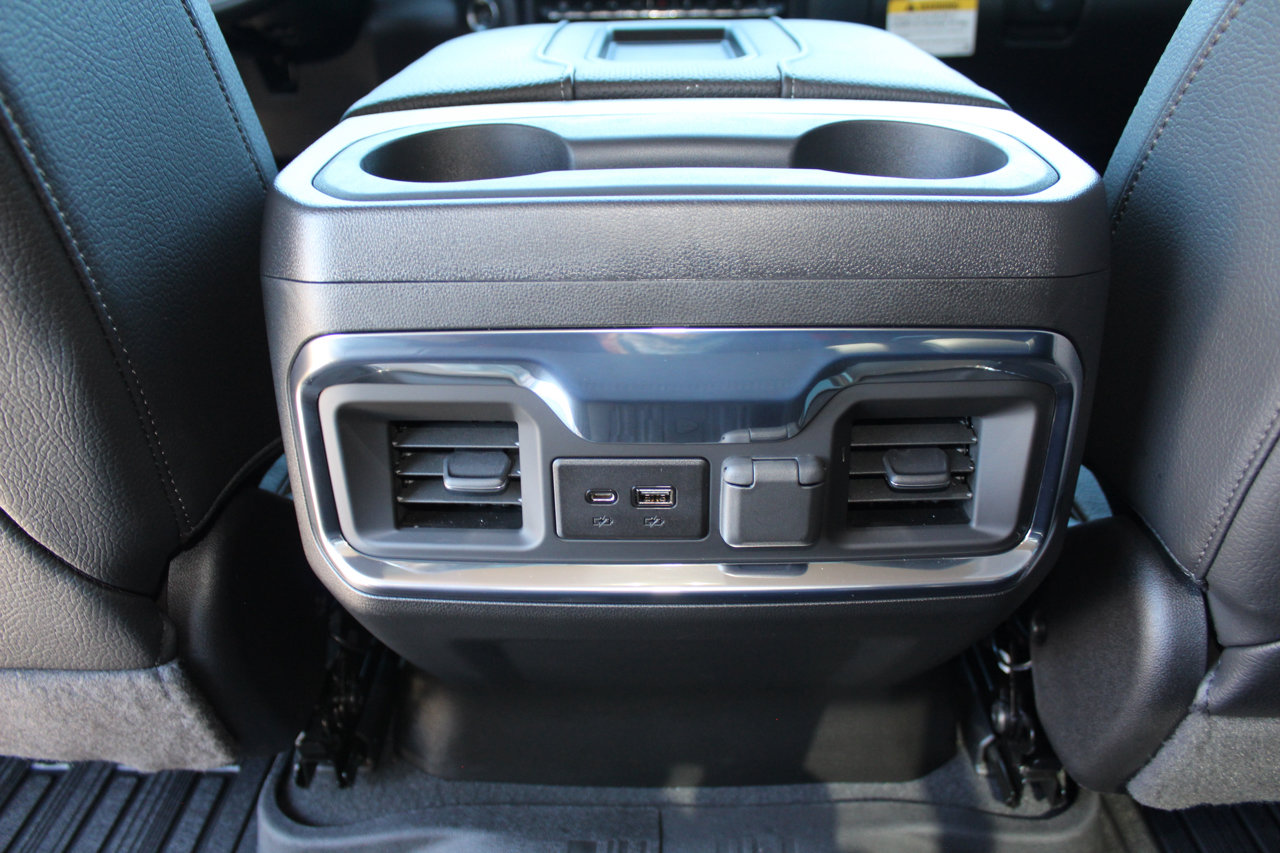 Used 2022 GMC Sierra 3500 Denali w/ Denali Ultimate Package image 78
