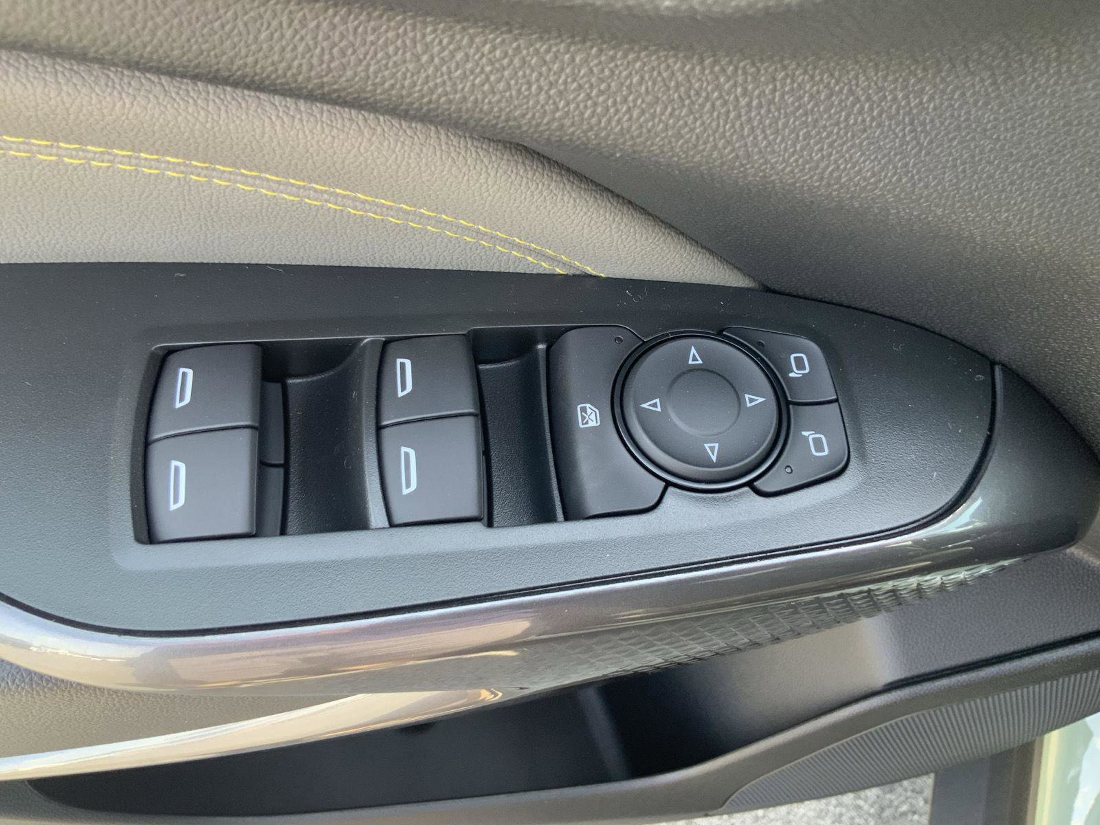 New 2026 Chevrolet Trax ACTIV FWD image 24