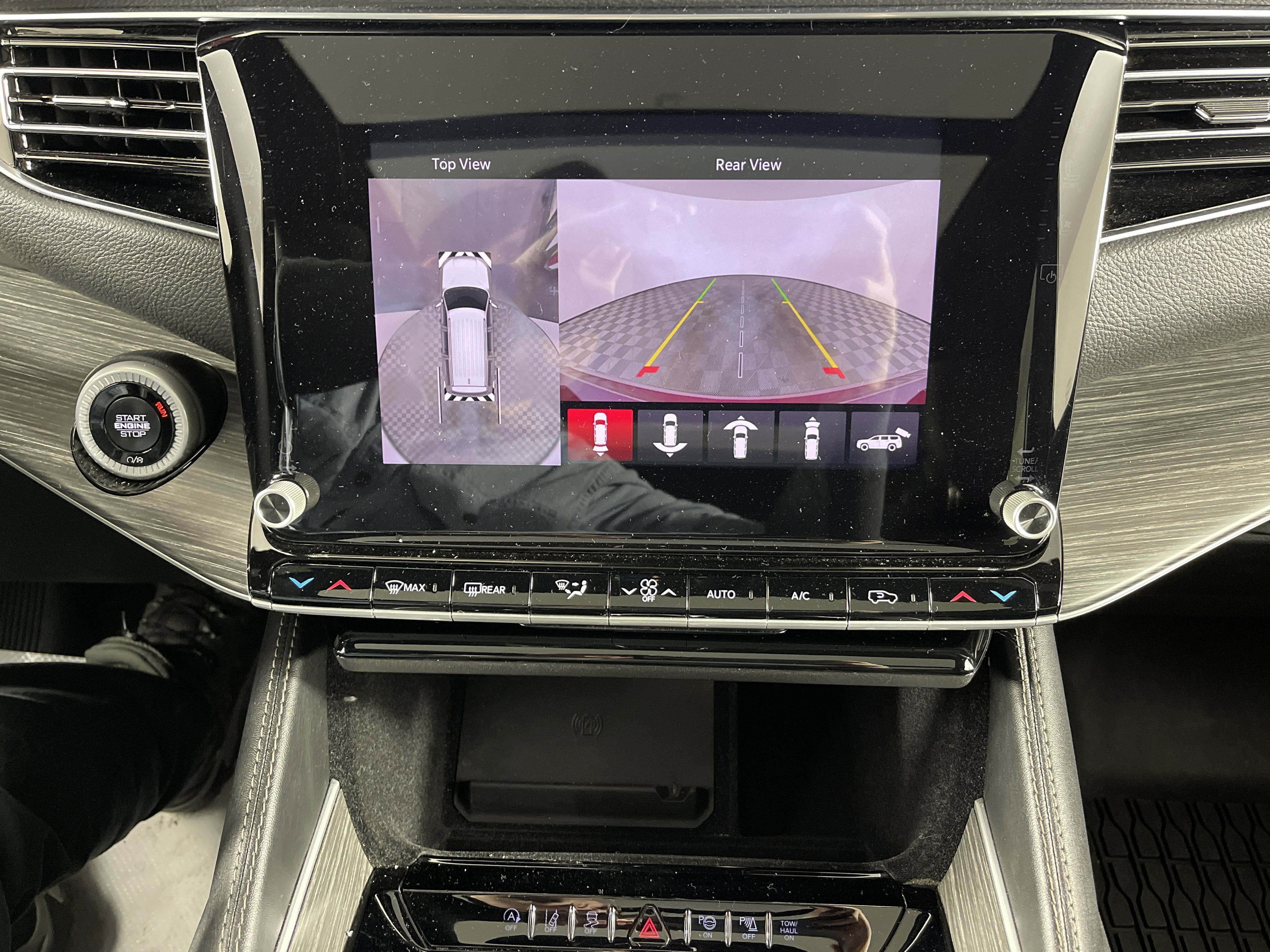 Used 2024 Jeep Wagoneer Series III w/ Premium Group I image 25