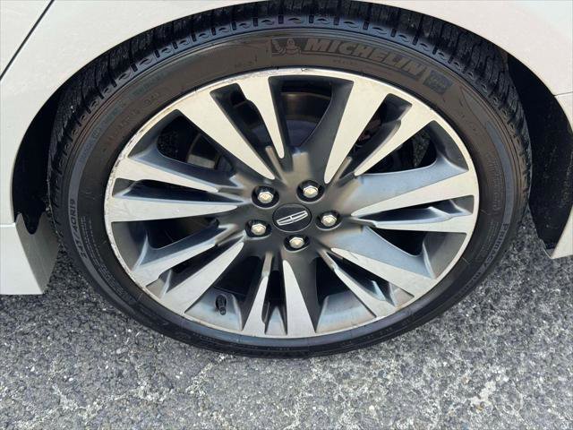Used 2019 Lincoln MKZ Reserve AWD/4WD image 11