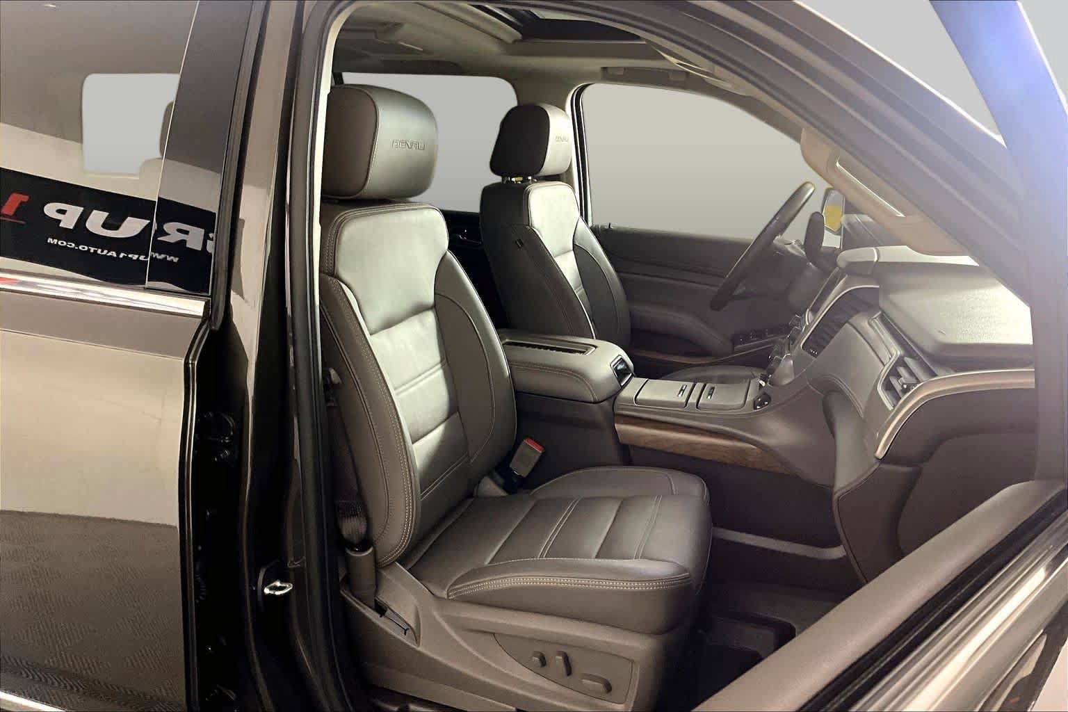 Used 2019 GMC Yukon Denali w/ Open Road Package RWD image 9