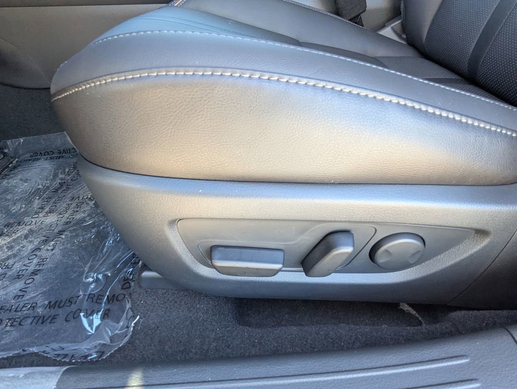 Used 2026 MAZDA CX-50 AWD 2.5 Hybrid w/ Weather Package image 14