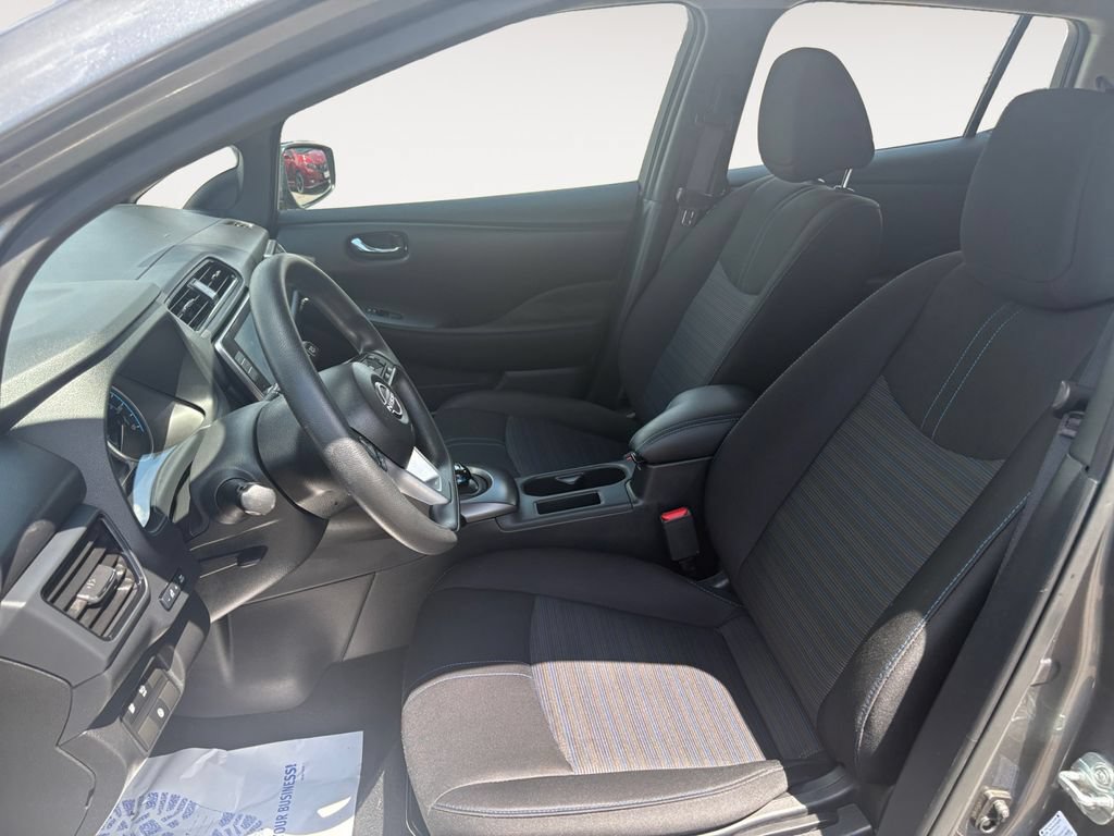 Used 2024 Nissan Leaf S FWD image 9