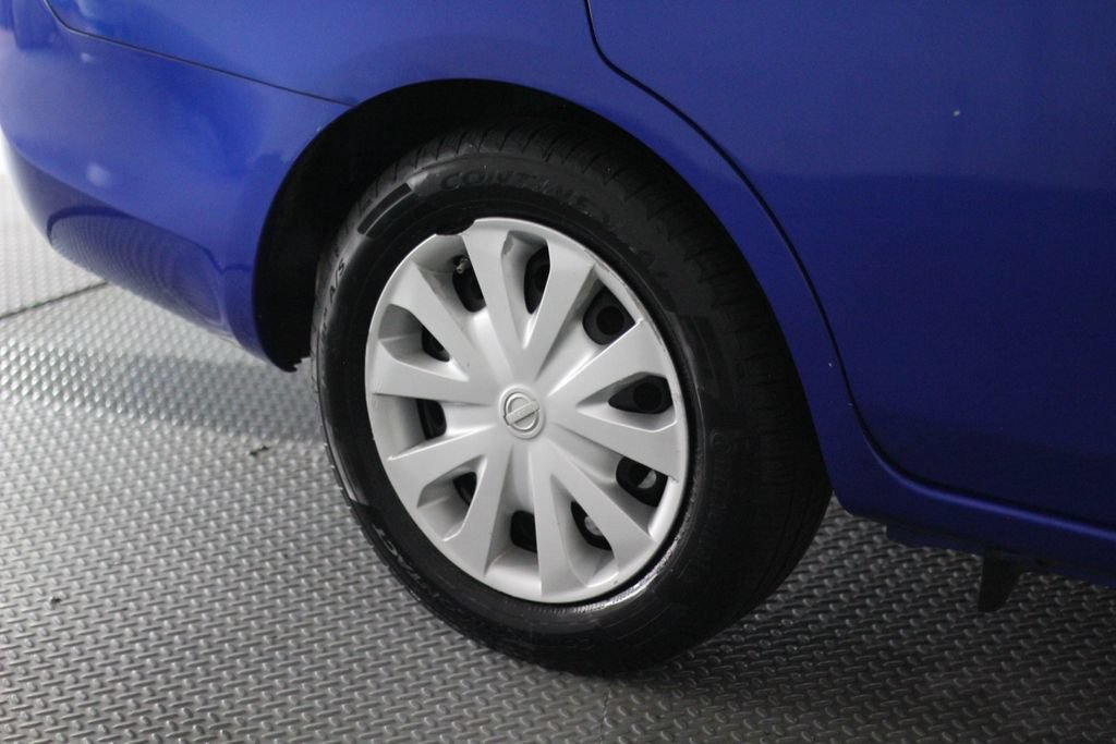 Used 2013 Nissan Versa SV w/ Convenience Pkg FWD image 46