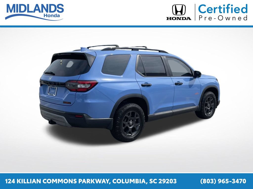 Certified 2024 Honda Pilot TrailSport image 6