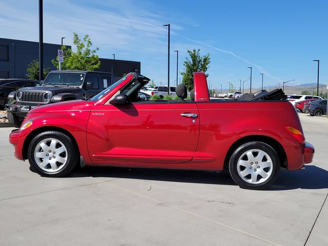 Used 2005 Chrysler PT Cruiser Touring FWD image 2
