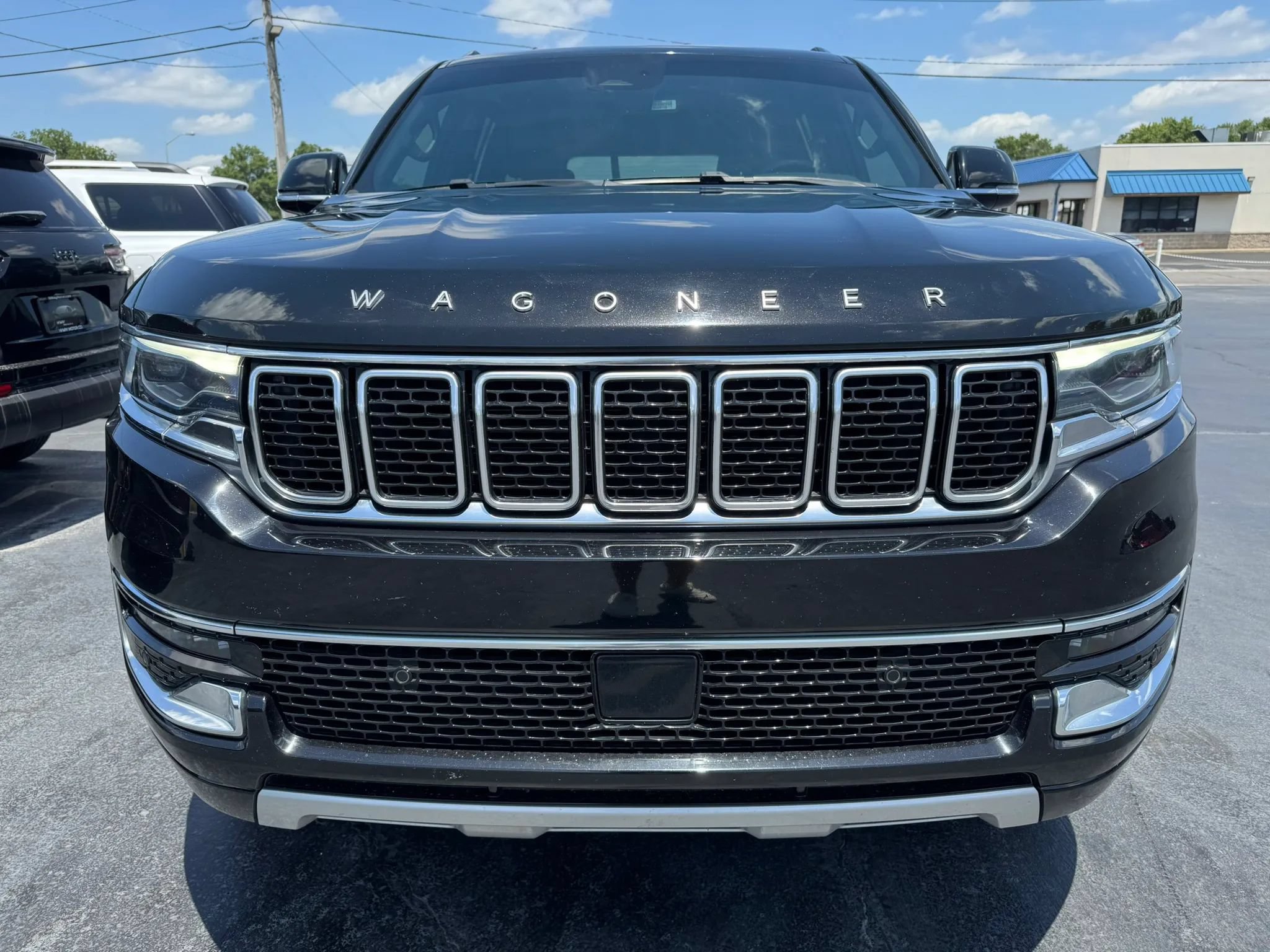 Used 2024 Jeep Wagoneer Series II AWD/4WD image 17