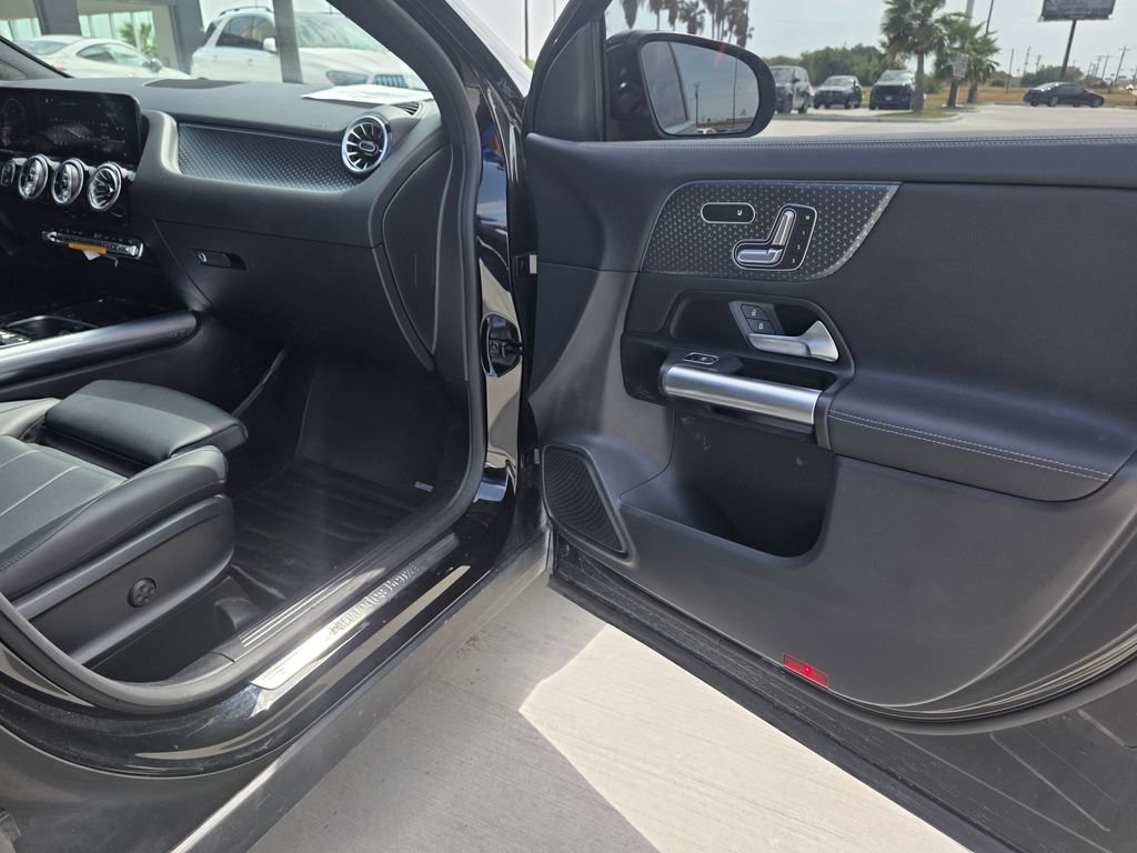Used 2024 Mercedes-Benz GLA 250 image 17