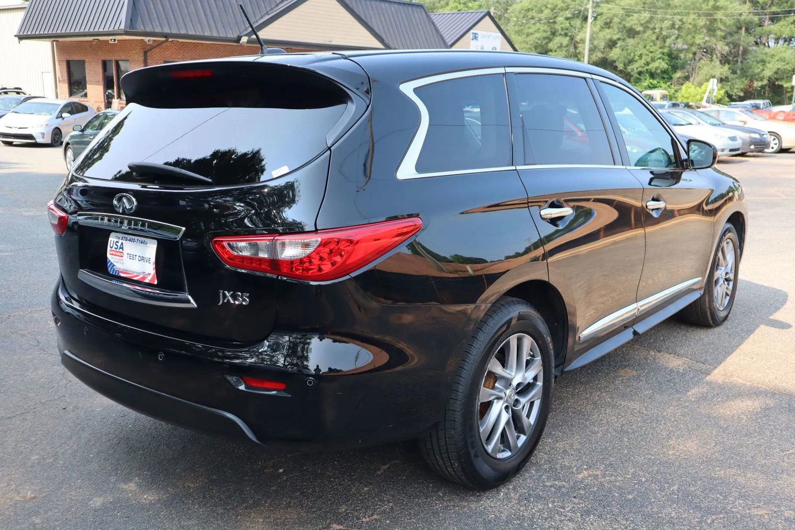 Used 2013 INFINITI JX35 AWD w/ Premium Pkg image 6