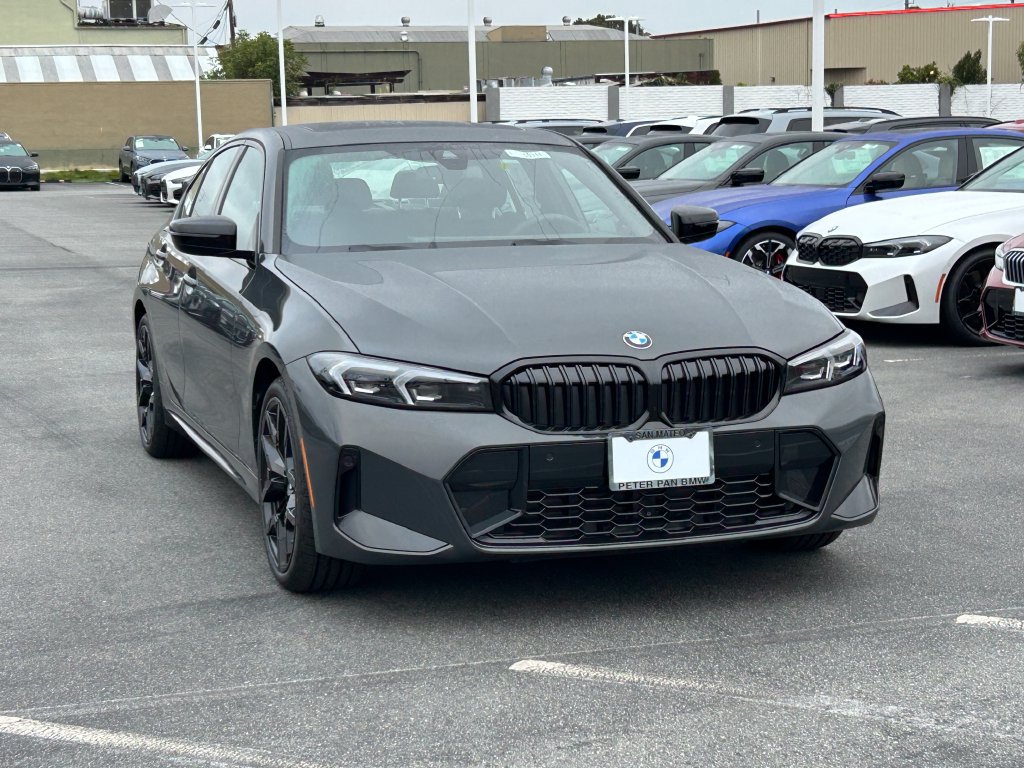 New 2026 BMW 330i Sedan w/ M Sport Package RWD image 7