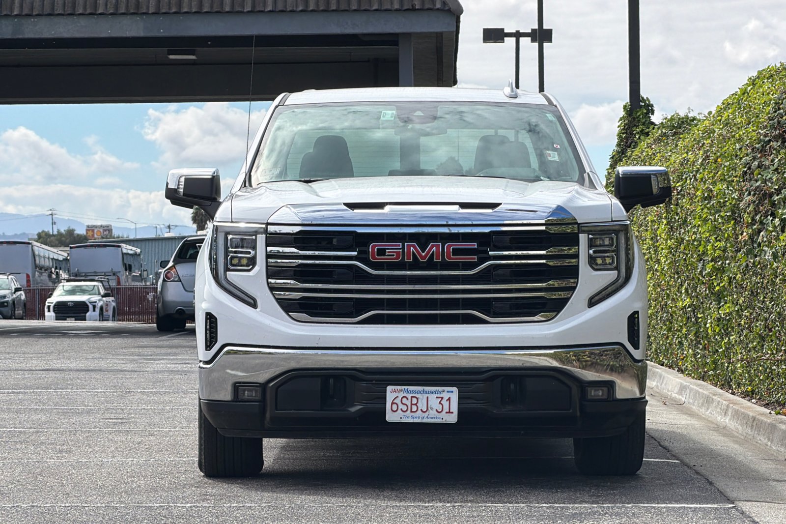 Used 2025 GMC Sierra 1500 SLT AWD/4WD image 10