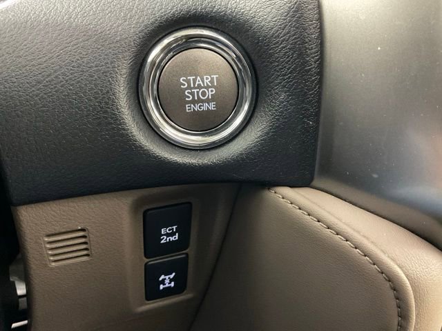 Used 2023 Lexus GX 460 Premium w/ Accessory Package image 26