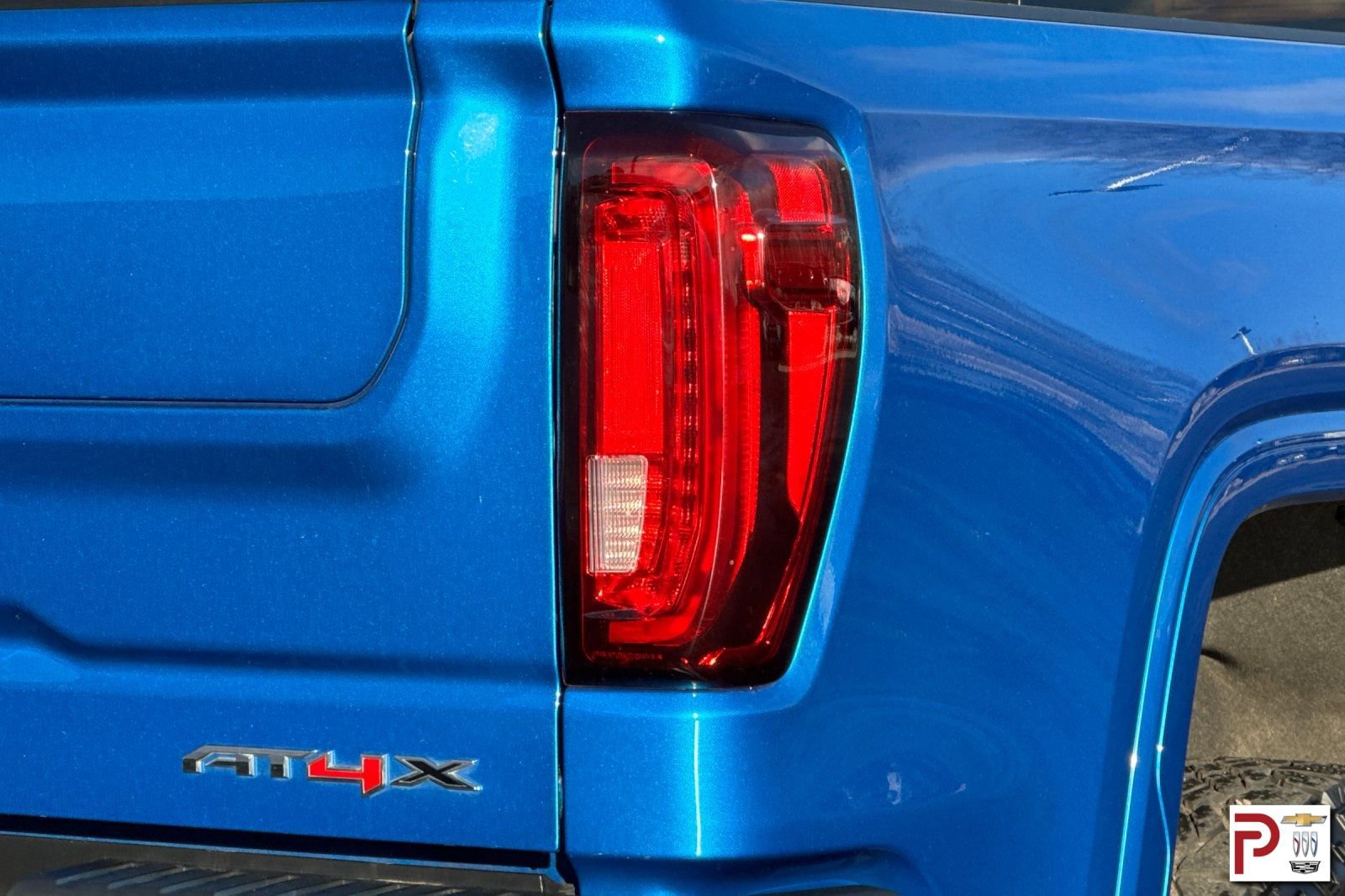 Used 2022 GMC Sierra 1500 AT4X image 33