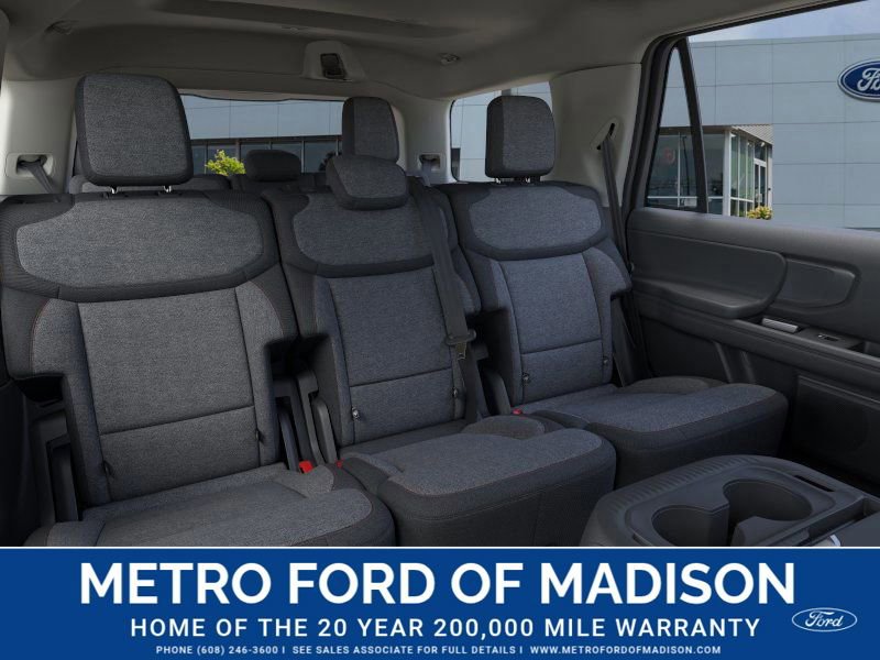 New 2025 Ford Expedition Active image 12