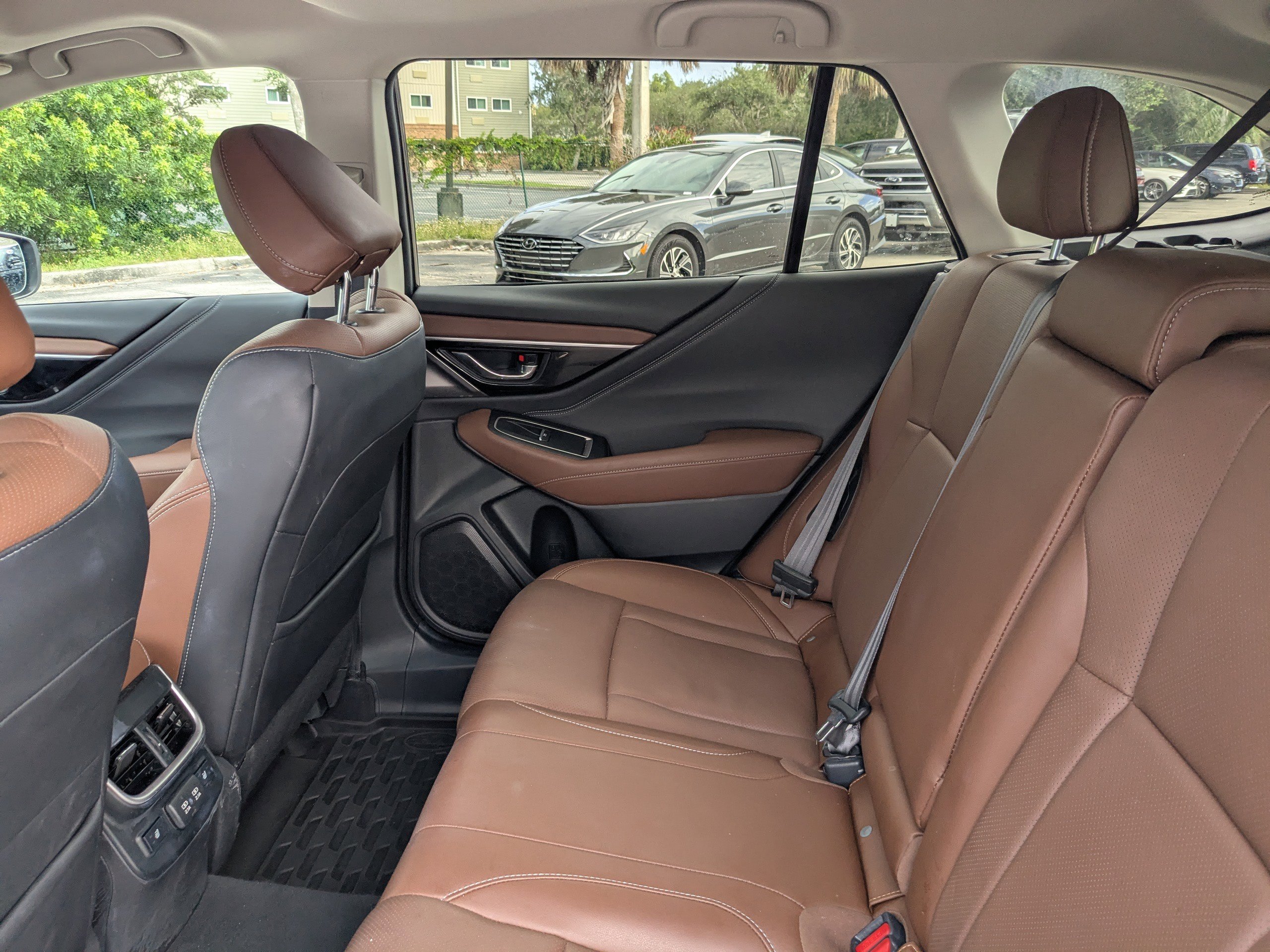 Used 2022 Subaru Outback Touring image 15