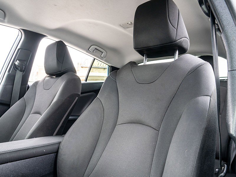 Used 2022 Toyota Prius L Eco FWD image 24