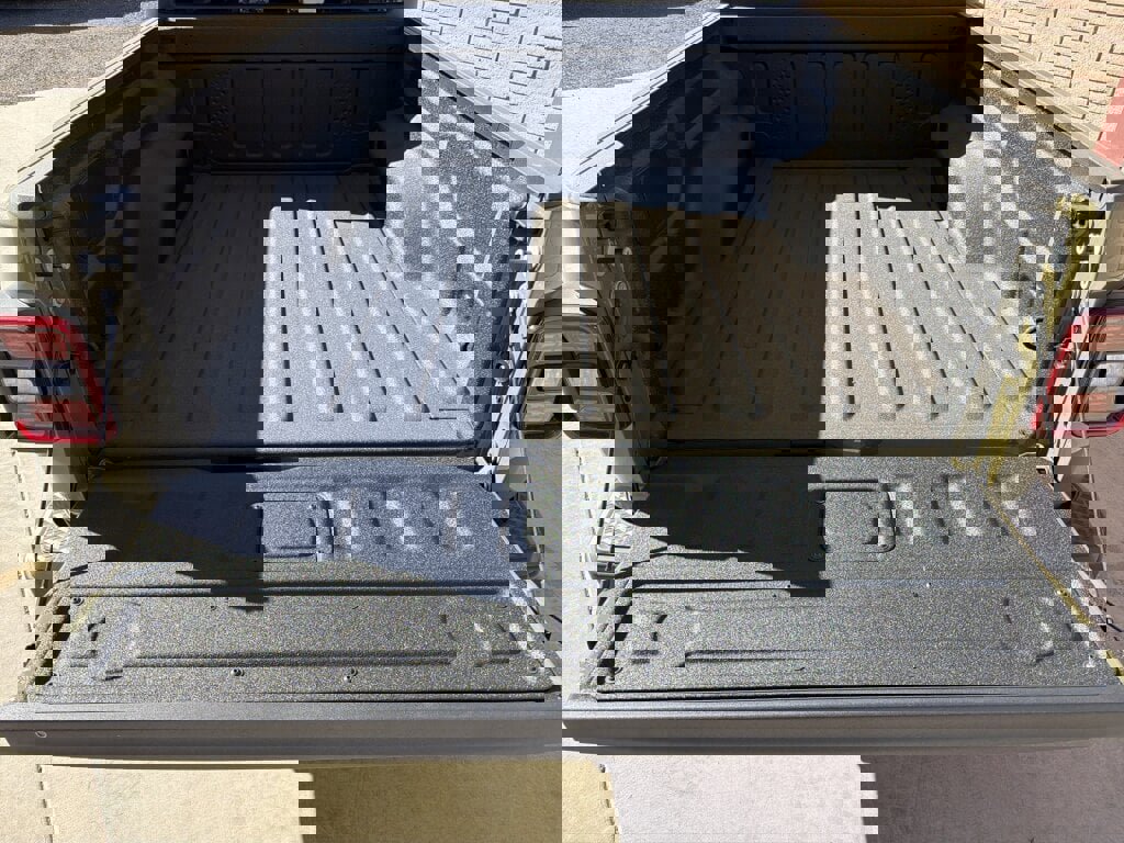 New 2025 Jeep Gladiator Willys image 5