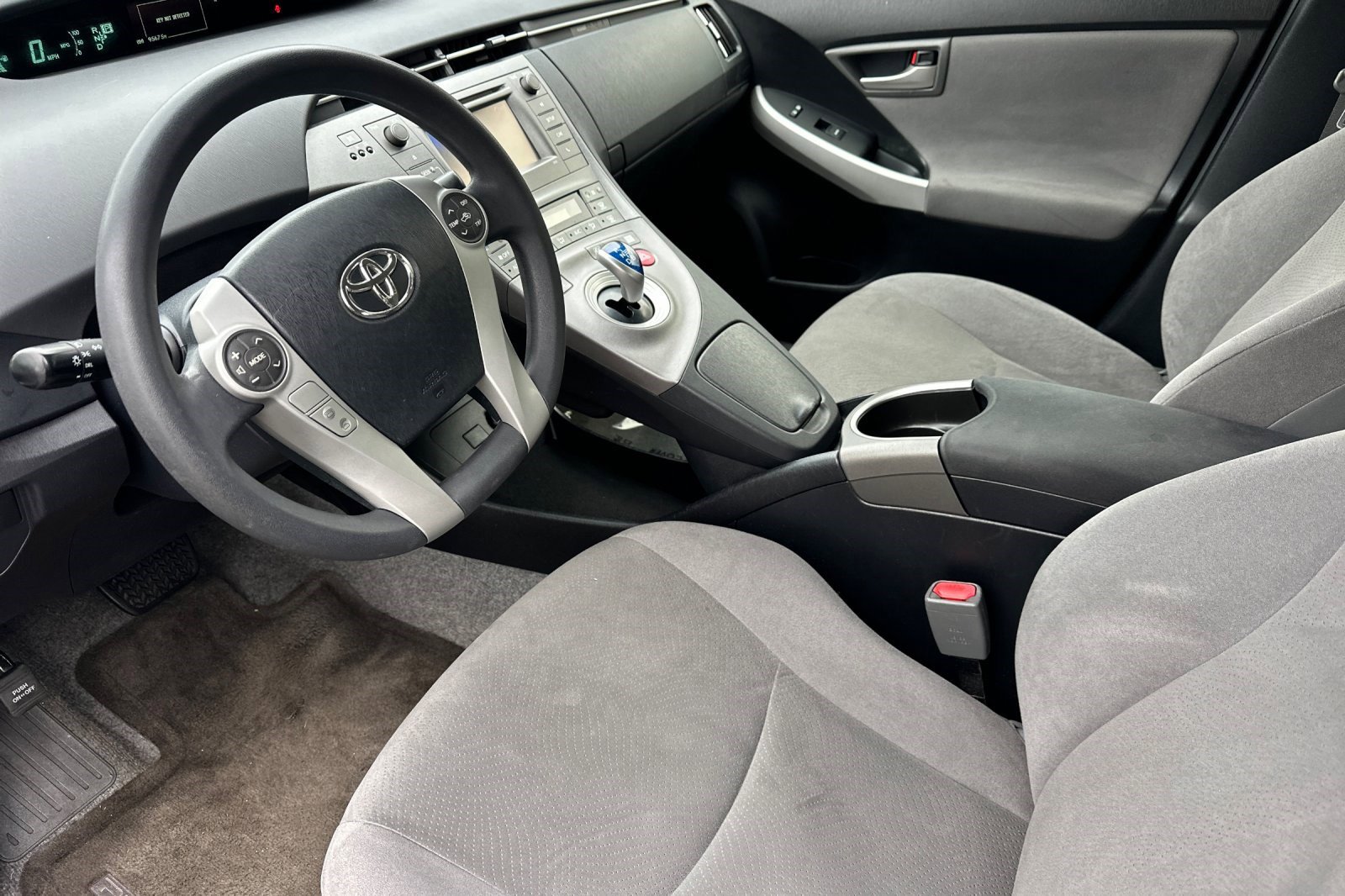 Used 2015 Toyota Prius Two image 11