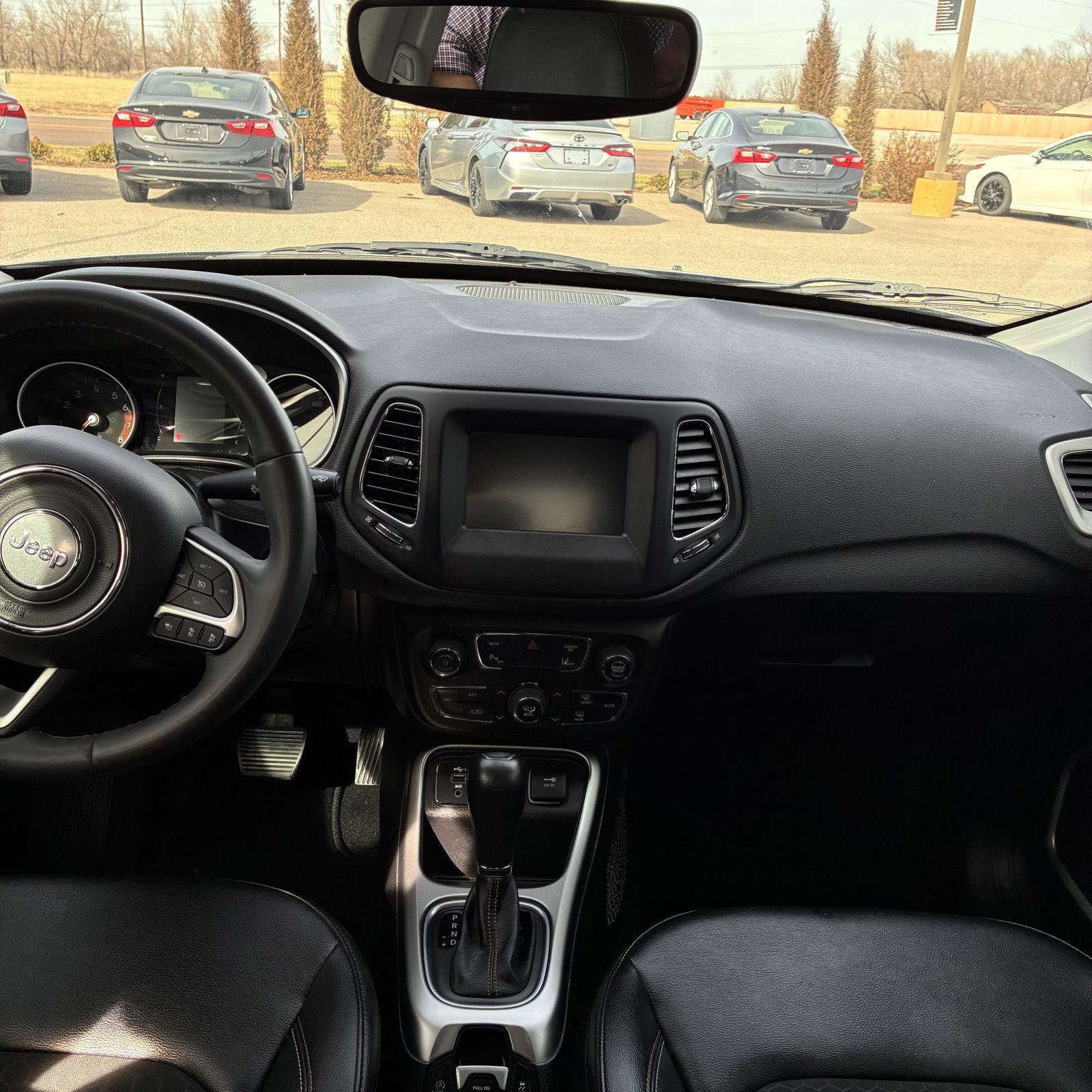 Used 2021 Jeep Compass Latitude w/ Driver Assistance Group image 8