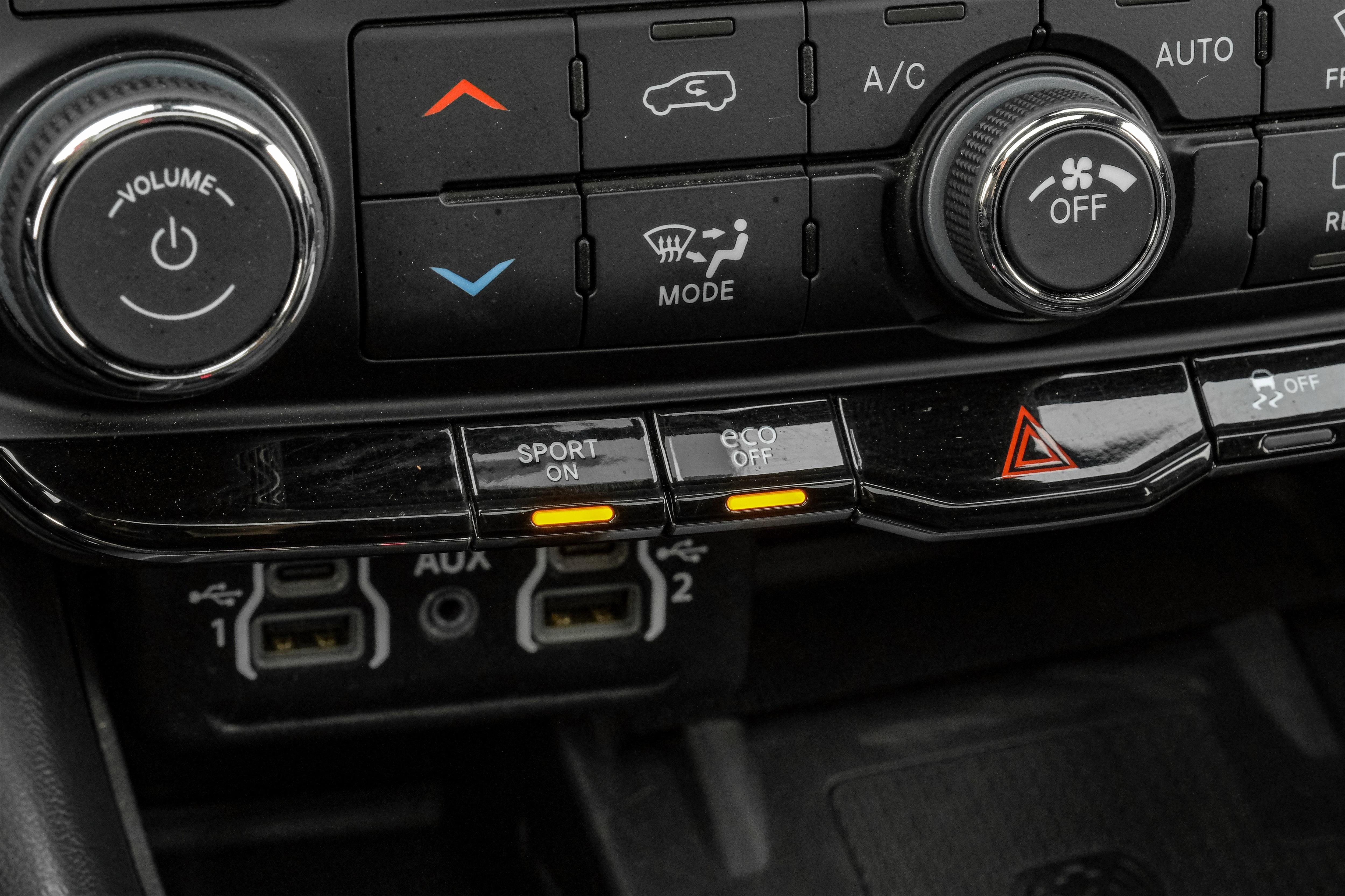 Used 2023 Dodge Durango R/T AWD/4WD image 33