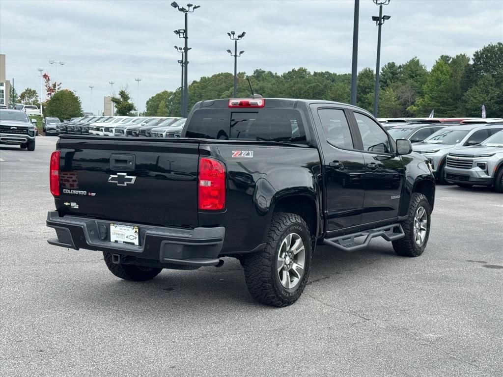 Used 2019 Chevrolet Colorado Z71 AWD/4WD image 3