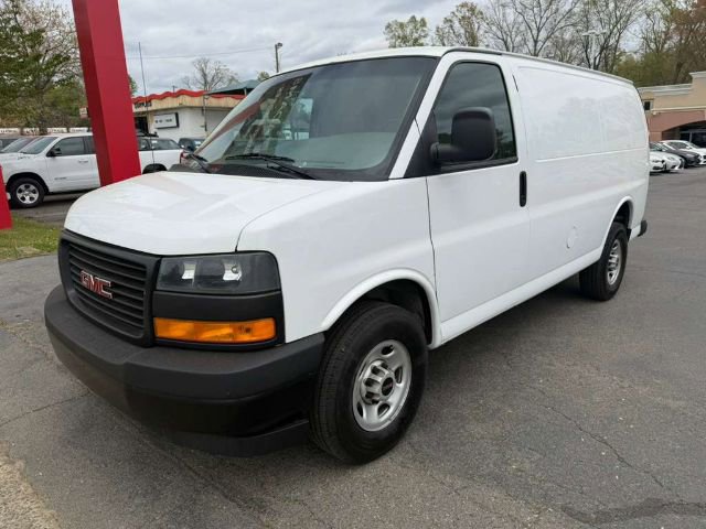 Used 2023 GMC Savana 2500 w/ Driver Convenience Package image 3