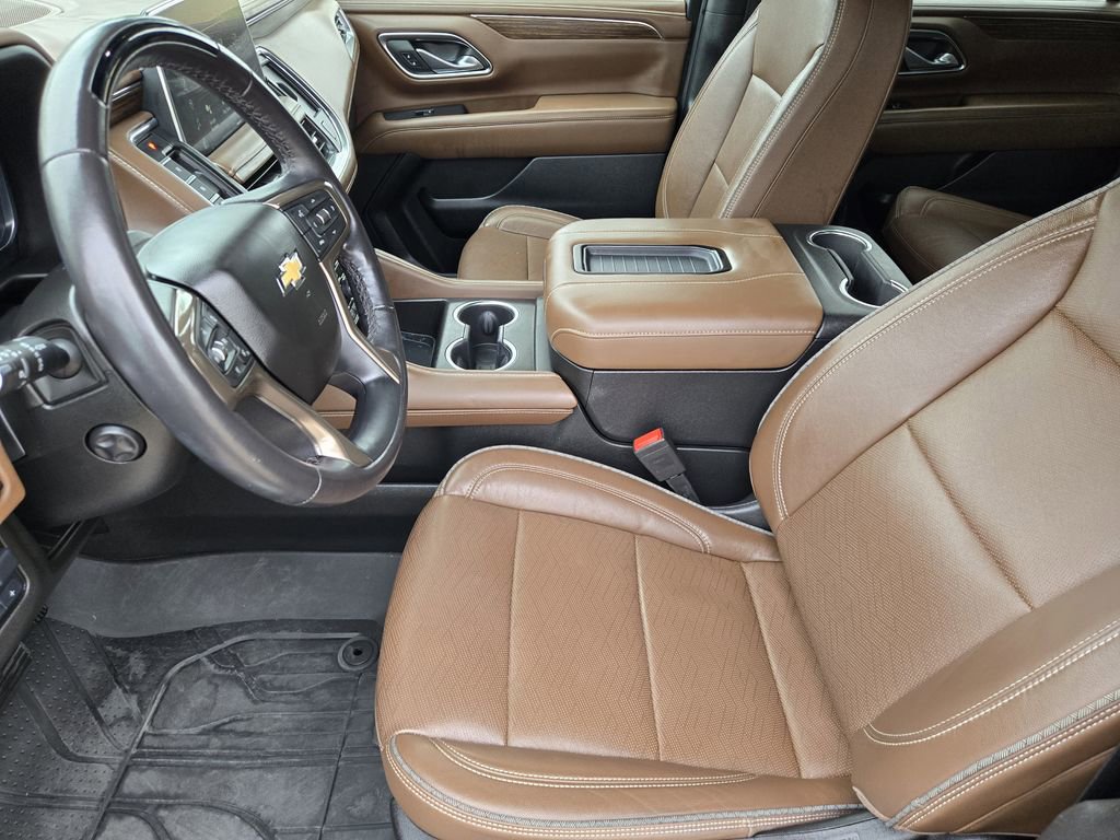 Used 2024 Chevrolet Suburban High Country w/ Advanced Technology Package image 11
