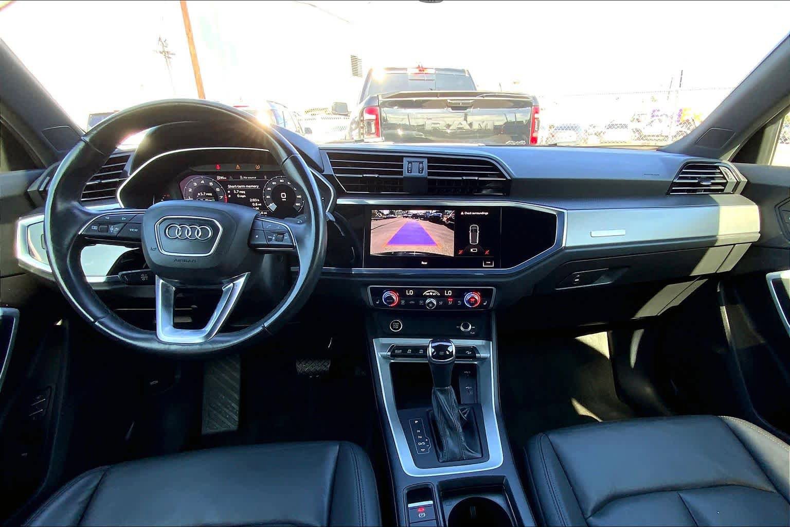 Used 2023 Audi Q3 2.0T Premium AWD/4WD image 28