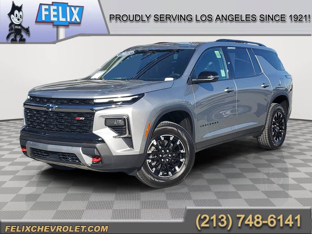 Used 2025 Chevrolet Traverse Z71
