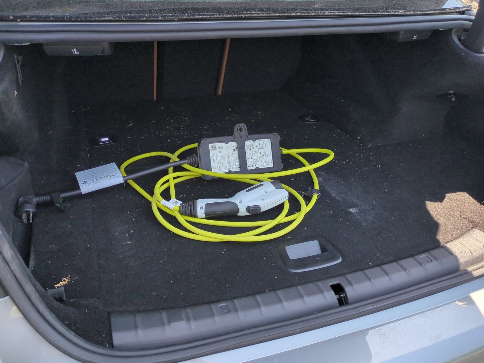 Certified 2023 BMW 530e w/ M Sport Package RWD image 32