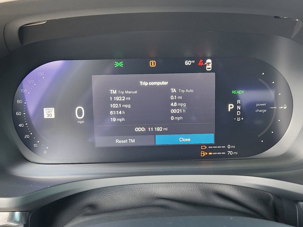 Used 2025 Volvo S60 T8 Plus image 7