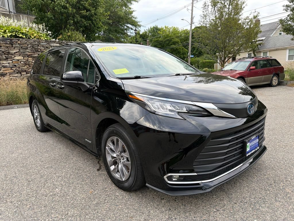 Used 2021 Toyota Sienna XLE AWD/4WD image 8