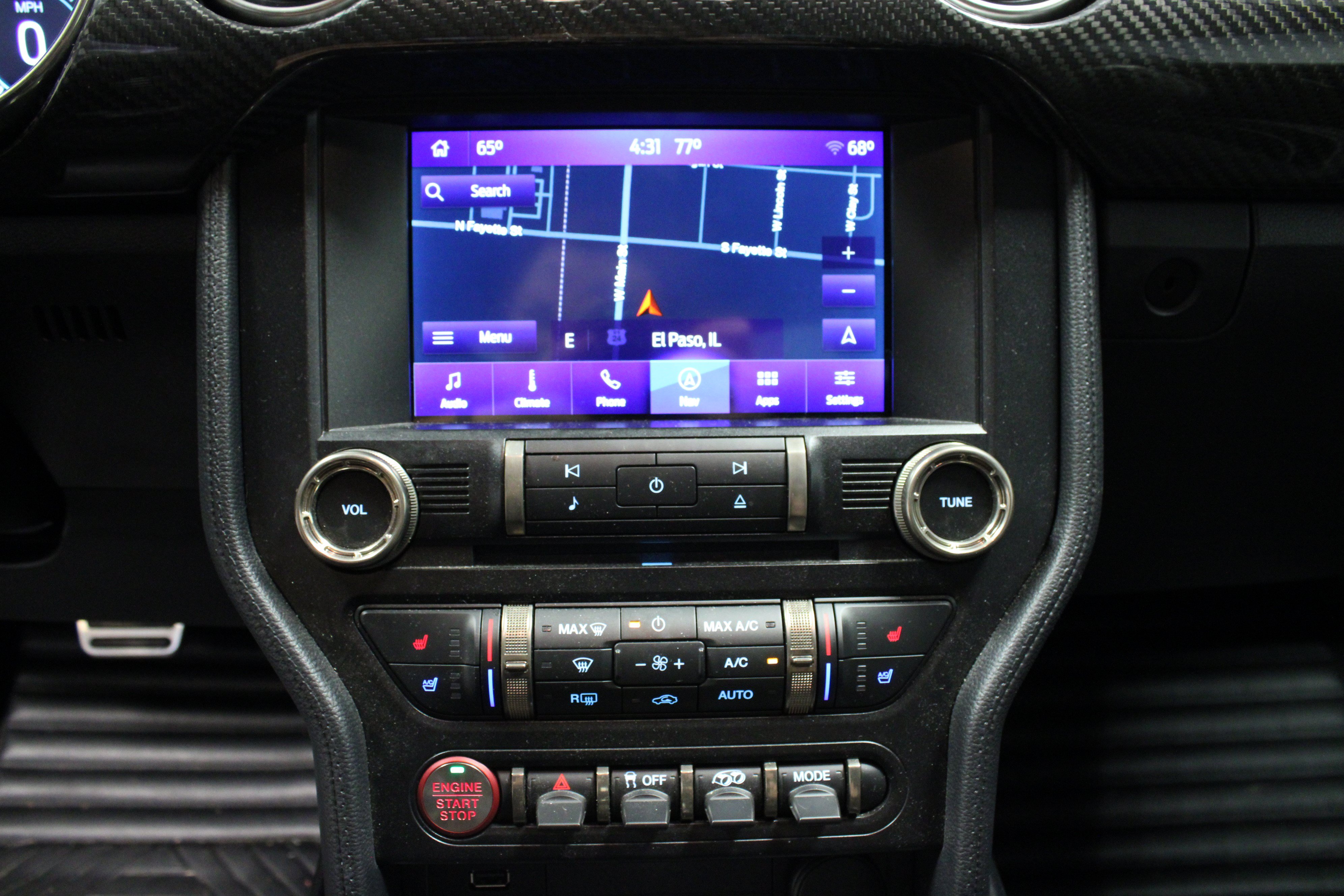 Used 2022 Ford Mustang Shelby GT500 w/ Technology Package RWD image 20