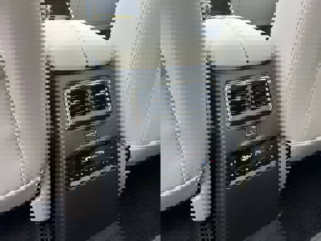 Used 2024 MAZDA CX-90 3.3 Turbo S w/ Premium Plus image 24