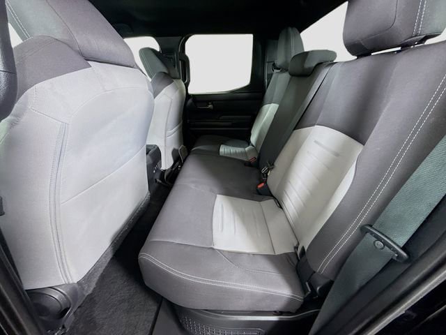 Certified 2025 Toyota Tacoma TRD Off-Road AWD/4WD image 24