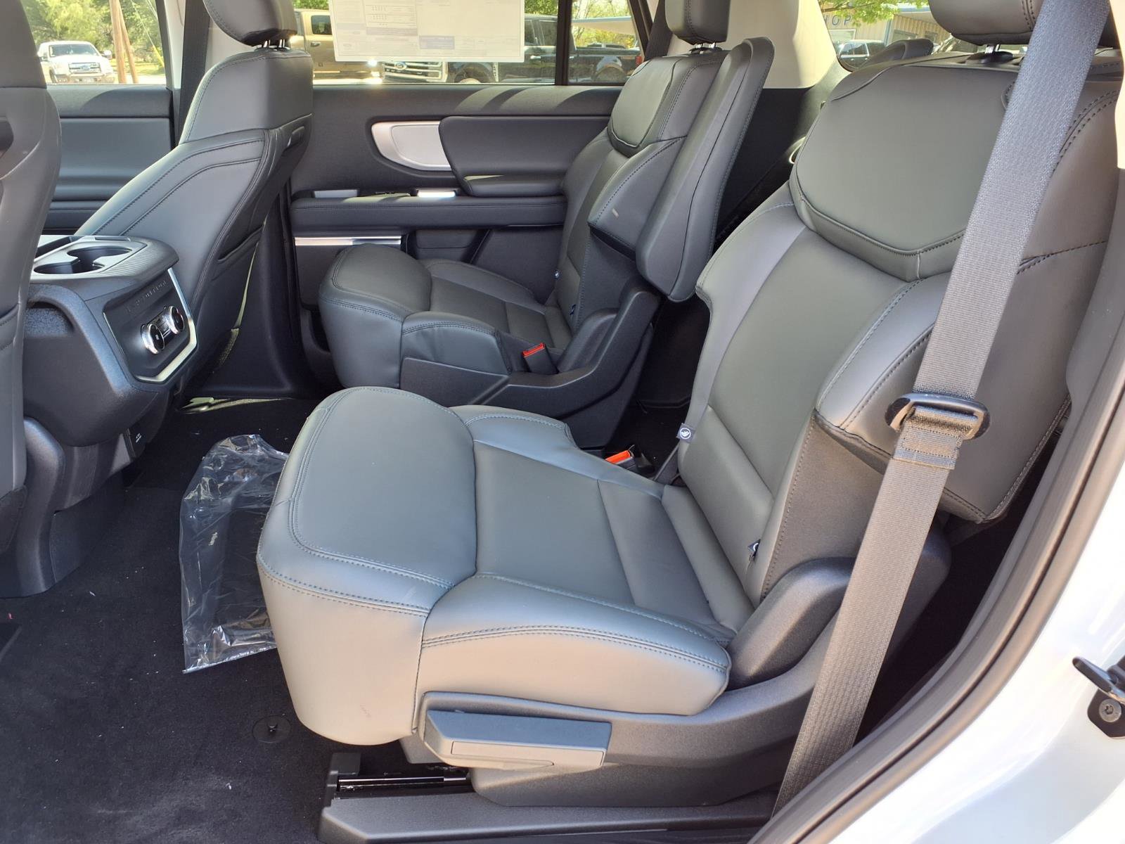 New 2026 Ford Expedition Active image 7
